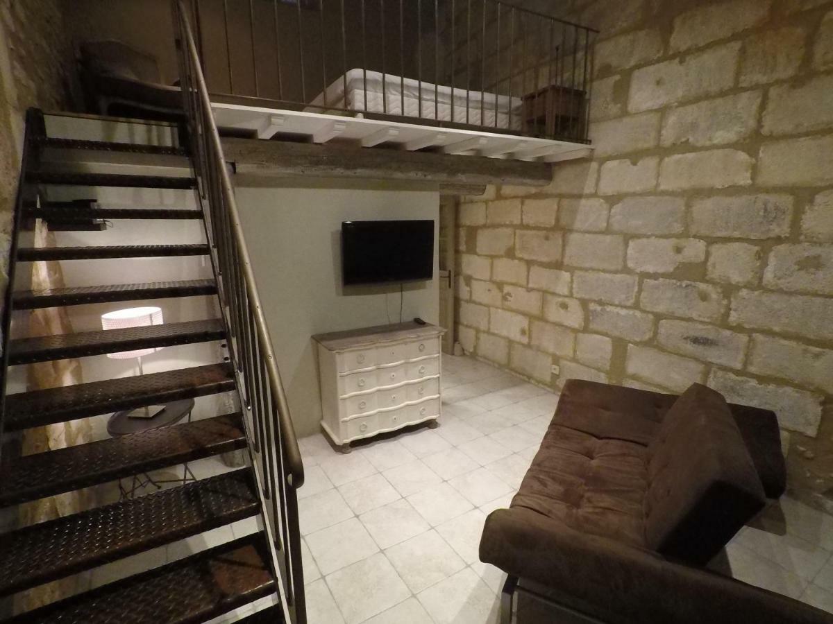 Апартаменты Charme En Provence Сен-Реми-де-Прованс Экстерьер фото